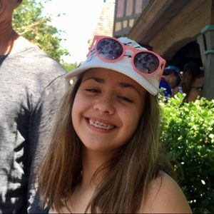 Meet your Posher, Alissa